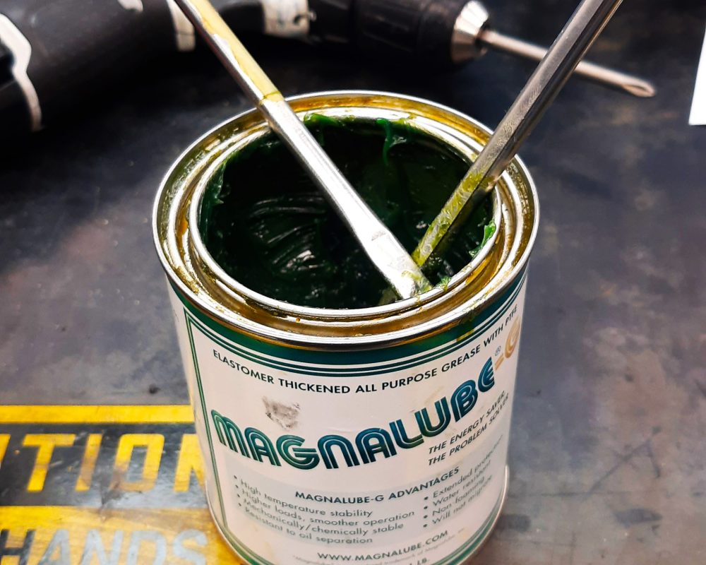 Grease on the Bench (9)