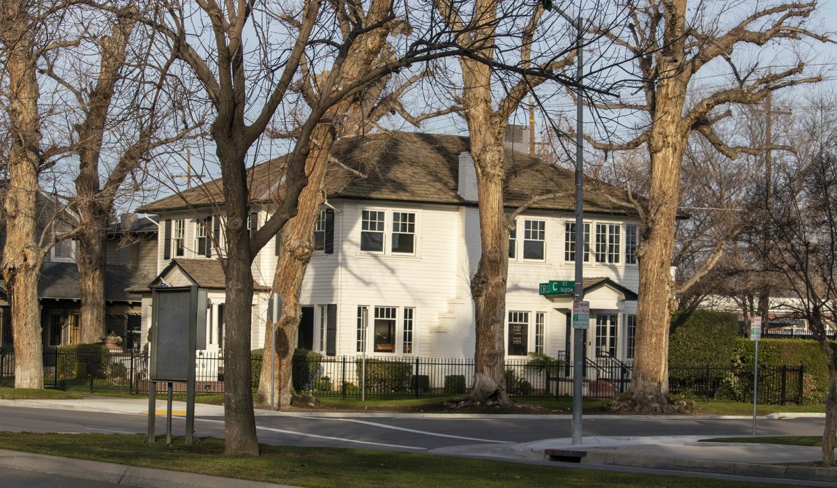 E2 1920 home